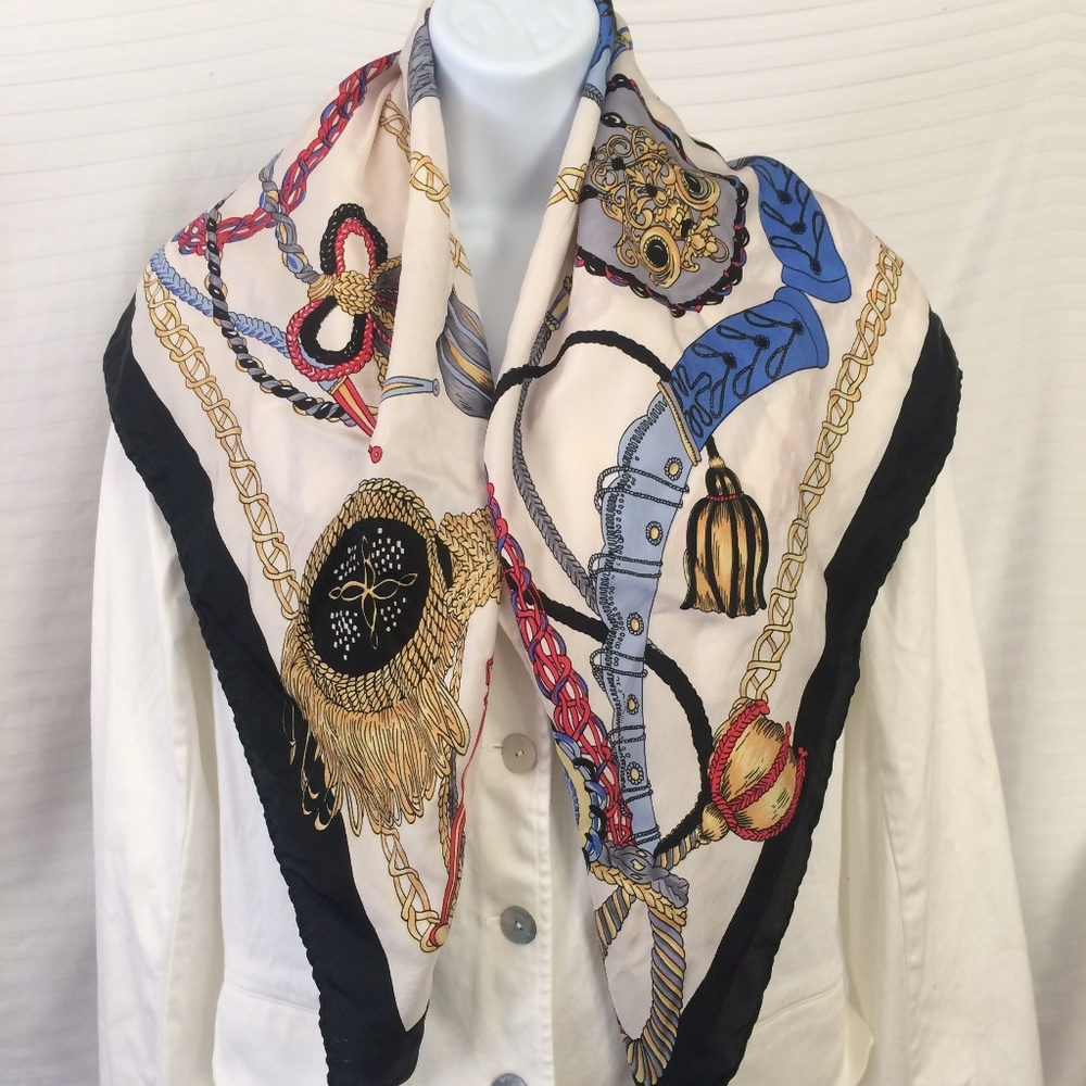 Eagle Tassel Chains womens Scarf